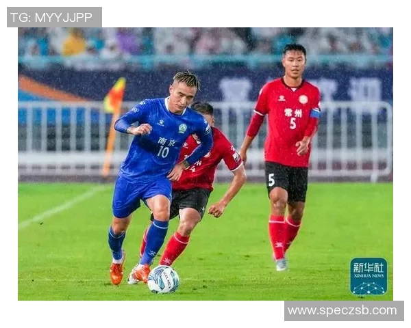 南京足球队的蜕变之旅：从传统强队到现代足球新标杆的探索与实践